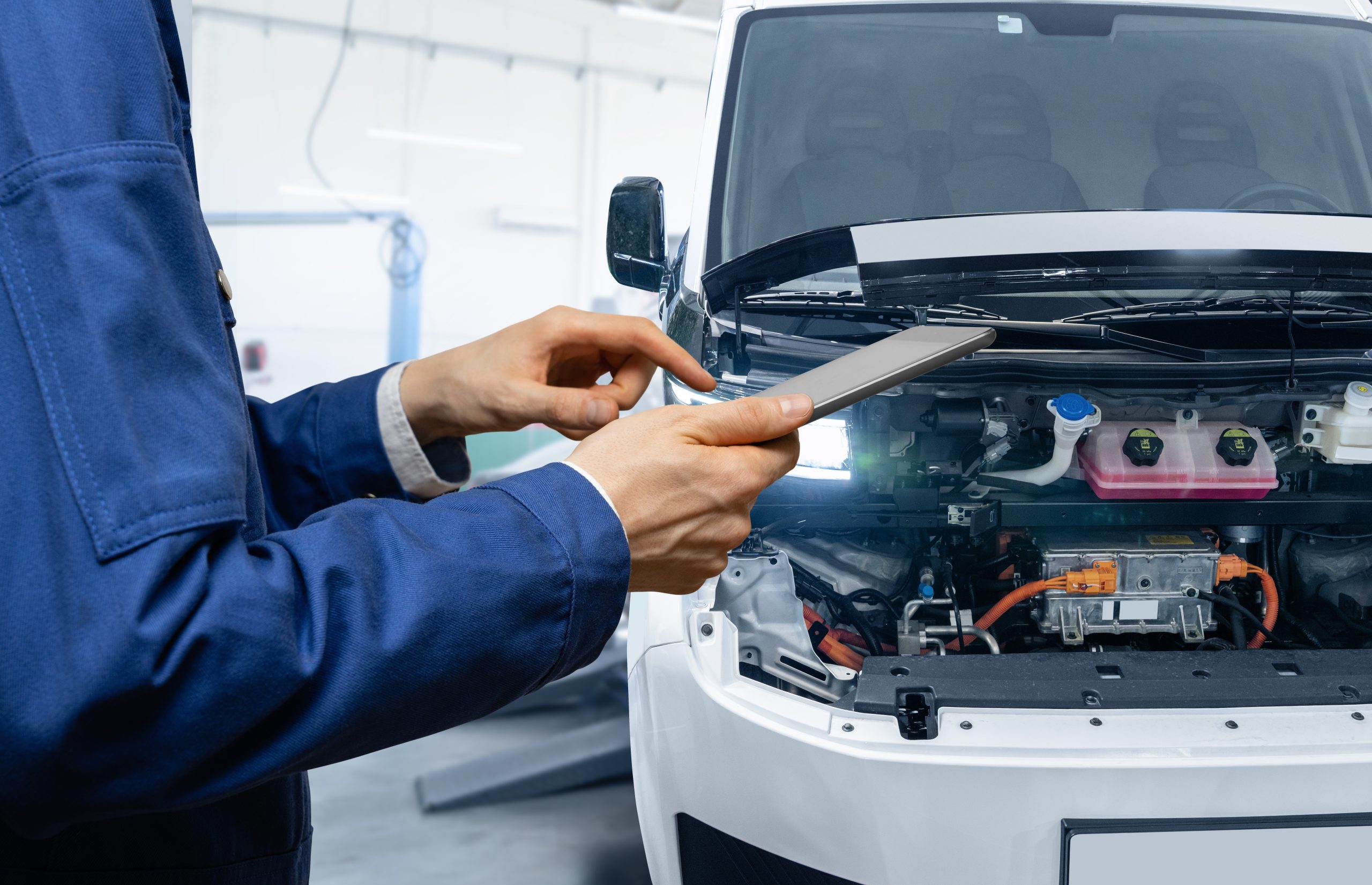 5 common auto electrical problems (and what your mechanic checks for each one)